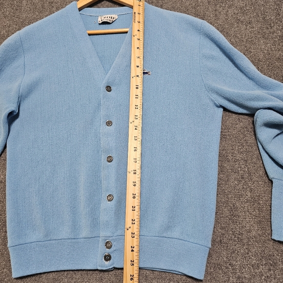 VTG IZOD Lacoste Men’s Medium Blue Cardigan Sweater Grandpa Preppy Acrylic RARE - Picture 15 of 16